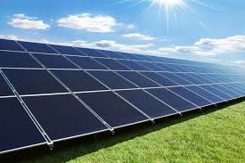 تصویر سرمایه گذاری در تولید انرژی خورشیدی درآمد پایدار ایجاد می کند