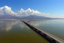 تصویر استفاده از روش‌های نوین آبیاری باعث احیای دریاچه ارومیه می شود