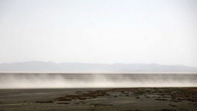 تصویر دریاچه ارومیه بزرگ‌ترین کانون گرد و غبار منطقه است