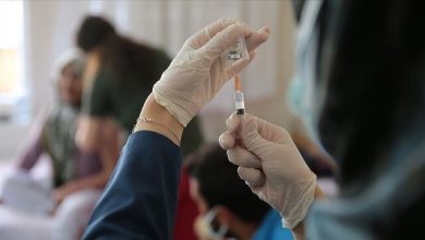 تصویر وزیر بهداشت دستور خرید واکسن ایرانی نورا را صادر کرد