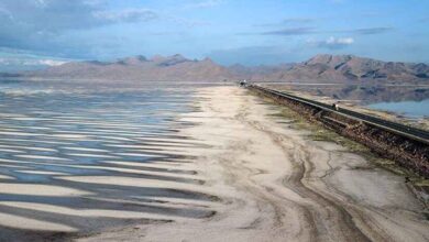 تصویر وضعیت فعلی دریاچه ارومیه بزرگترین تهدید برای کشاورزی منطقه است