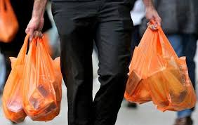 تصویر توزیع رایگان کیسه‌های پلاستیکی در سراسر کشور ممنوع است