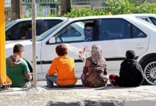 تصویر تحصیل و تفریح؛ عطایی که کودکان حاشیه‌نشین تبریز به لقای نان‌آوری می‌بخشند