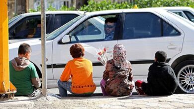 تصویر تحصیل و تفریح؛ عطایی که کودکان حاشیه‌نشین تبریز به لقای نان‌آوری می‌بخشند